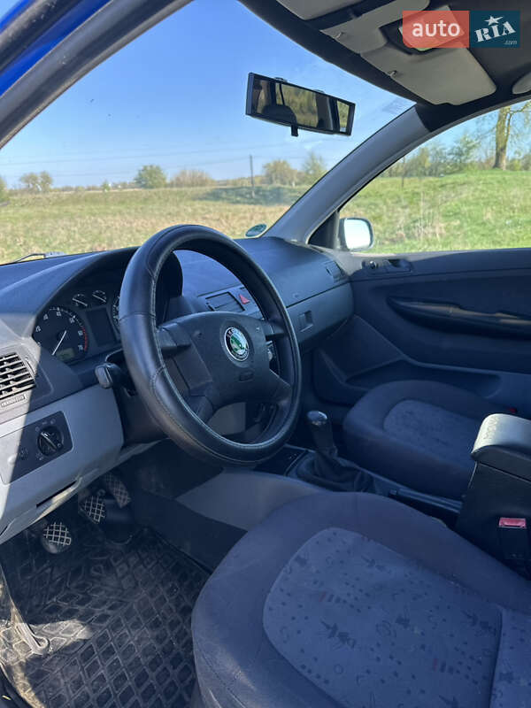 Універсал Skoda Fabia 2002 в Старій Синяві