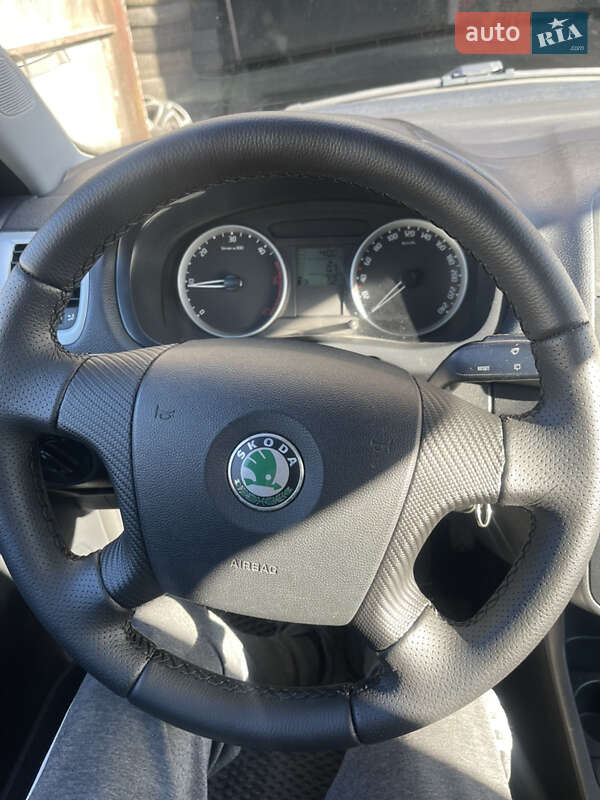 Универсал Skoda Fabia 2008 в Черновцах
