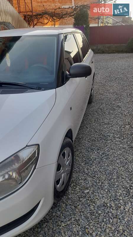 Універсал Skoda Fabia 2011 в Івано-Франківську