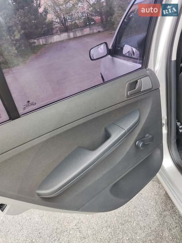 Седан Skoda Fabia 2005 в Івано-Франківську