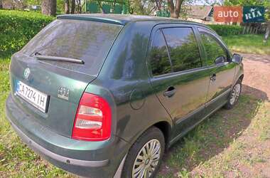 Хэтчбек Skoda Fabia 2001 в 