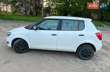 Хетчбек Skoda Fabia 2013 в 