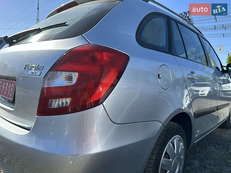 Хетчбек Skoda Fabia 2008 в Луцьку