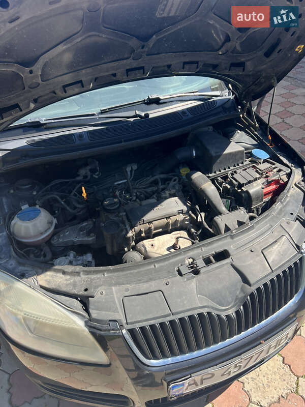 Хэтчбек Skoda Fabia 2007 в Запорожье