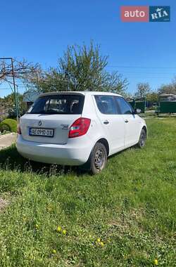 Хэтчбек Skoda Fabia 2010 в 