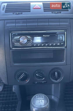 Универсал Skoda Fabia 2003 в 