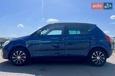 Хетчбек Skoda Fabia 2007 в 