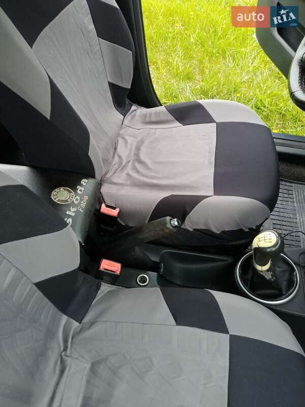 Хетчбек Skoda Fabia 2008 в Чернігові фото 14 Хетчбек Skoda Fabia 2008 в Чернігові