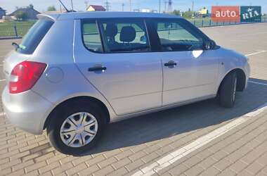 Хетчбек Skoda Fabia 2014 в 