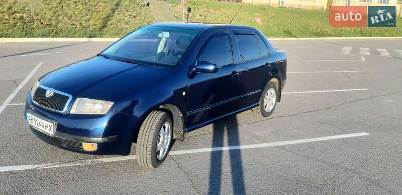 Седан Skoda Fabia 2002 в 