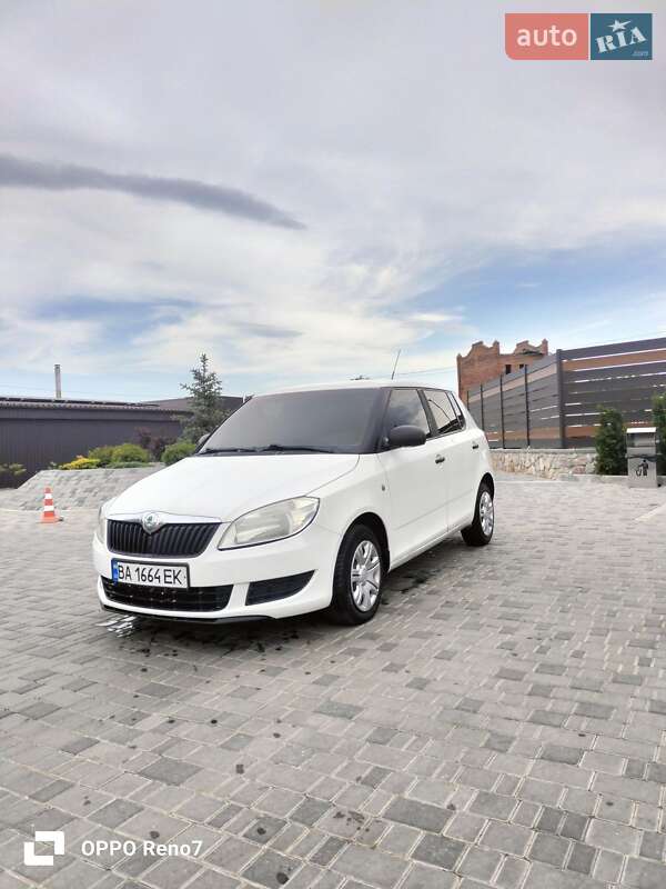 Хетчбек Skoda Fabia 2010 в 