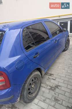 Хетчбек Skoda Fabia 2000 в 