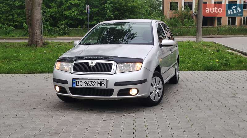 Хетчбек Skoda Fabia 2006 в Дрогобичі