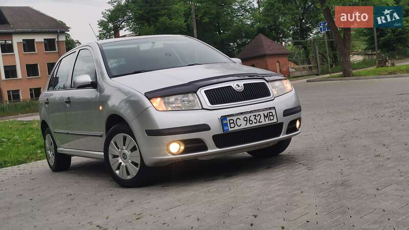 Хетчбек Skoda Fabia 2006 в Дрогобичі