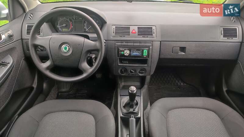 Хетчбек Skoda Fabia 2006 в Дрогобичі