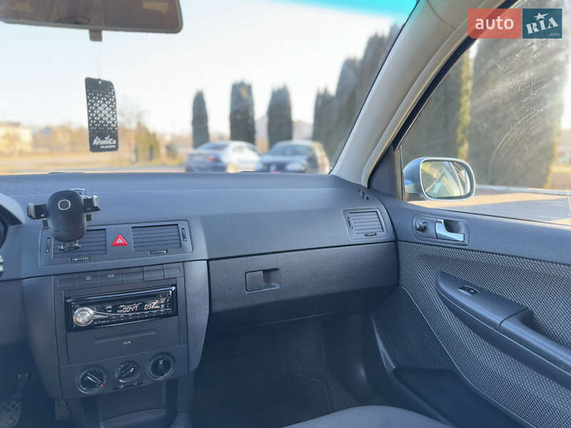 Универсал Skoda Fabia 2006 в Ровно