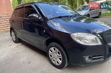 Хэтчбек Skoda Fabia 2008 в Киеве