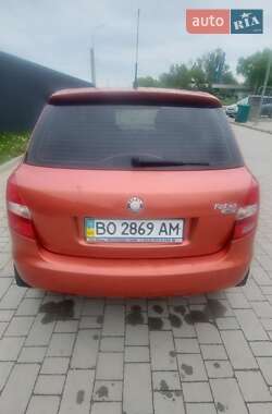 Хэтчбек Skoda Fabia 2008 в 