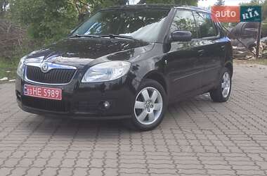 Хетчбек Skoda Fabia 2009 в 