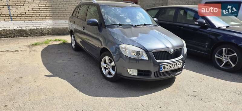 Універсал Skoda Fabia 2009 в Луцьку