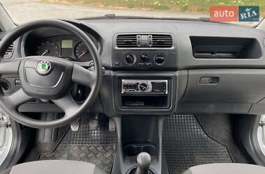 Хетчбек Skoda Fabia 2011 в 