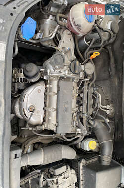 Хетчбек Skoda Fabia 2011 в 