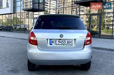 Хетчбек Skoda Fabia 2008 в 