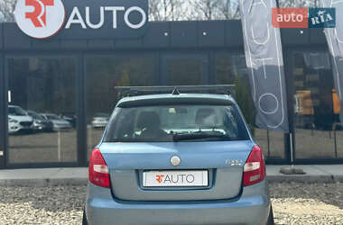 Хэтчбек Skoda Fabia 2008 в 