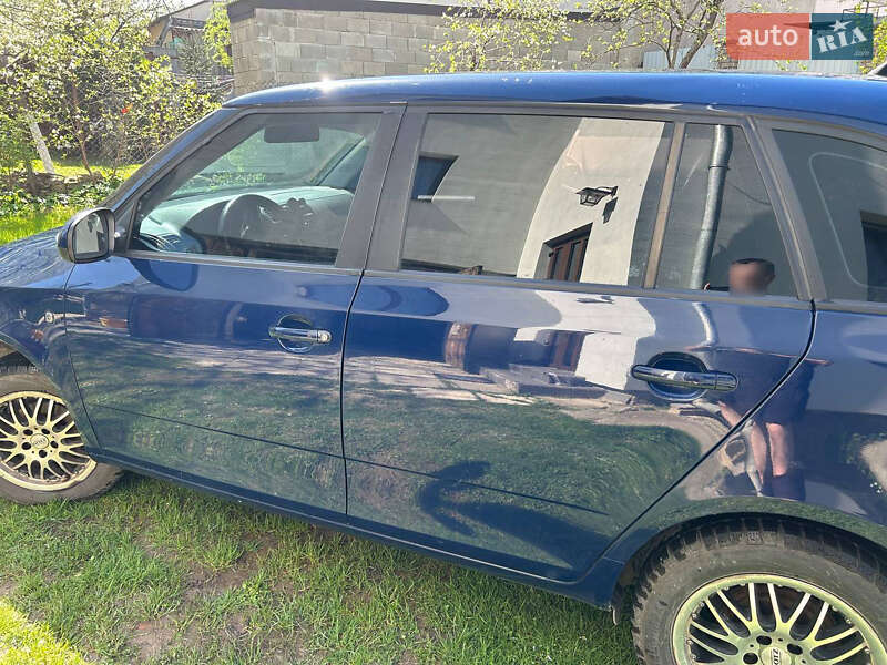 Универсал Skoda Fabia 2014 в Золочеве