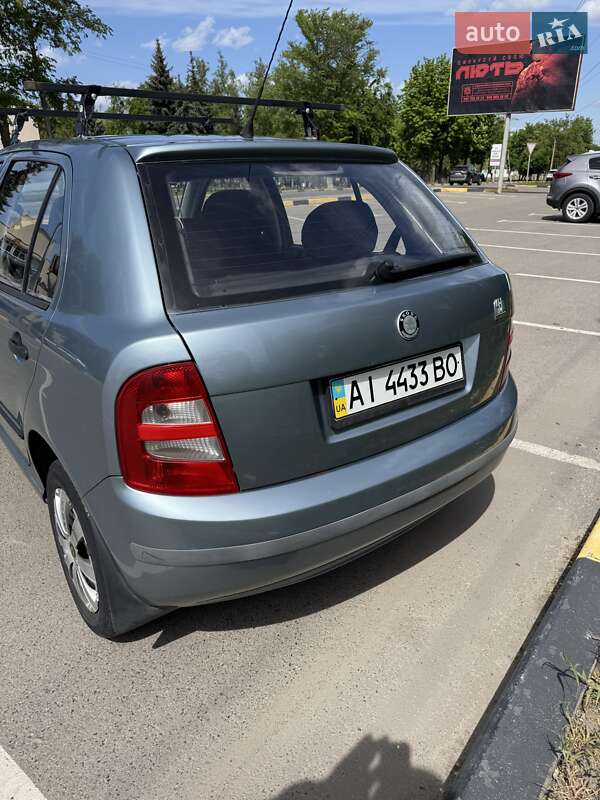 Хэтчбек Skoda Fabia 2002 в Киеве