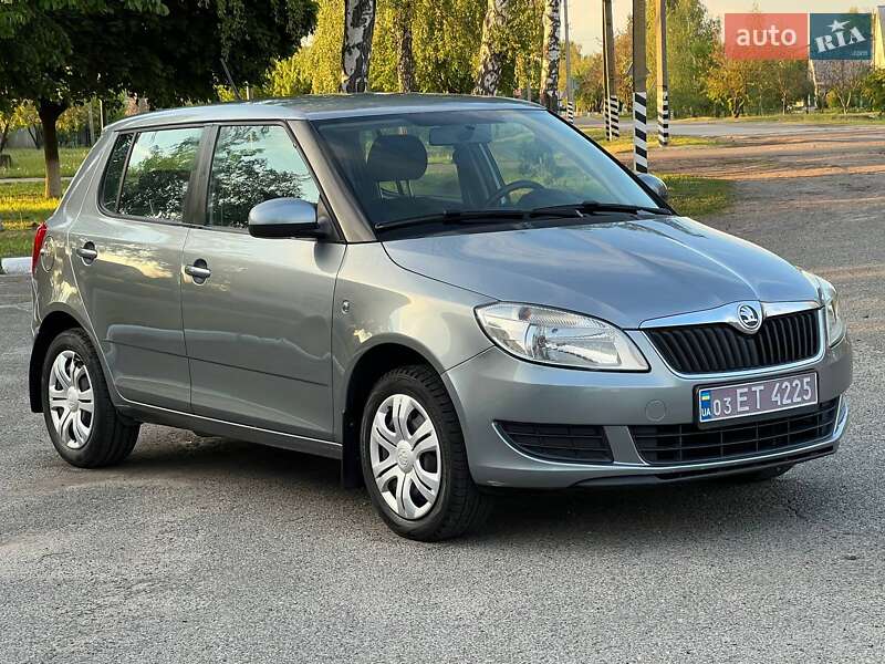 Хэтчбек Skoda Fabia 2014 в Лубнах
