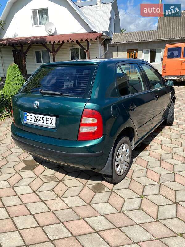 Хэтчбек Skoda Fabia 2001 в Черновцах
