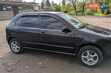 Хэтчбек Skoda Fabia 2003 в 