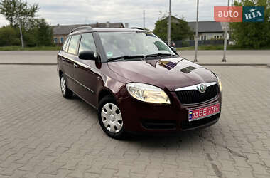 Универсал Skoda Fabia 2010 в Нововолынске