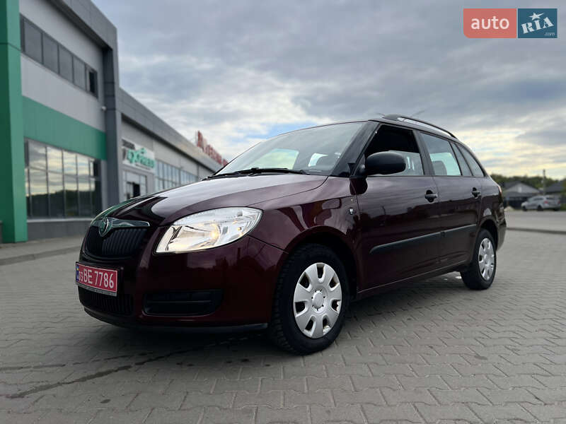 Універсал Skoda Fabia 2010 в Нововолинську