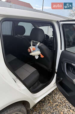 Хэтчбек Skoda Fabia 2014 в 