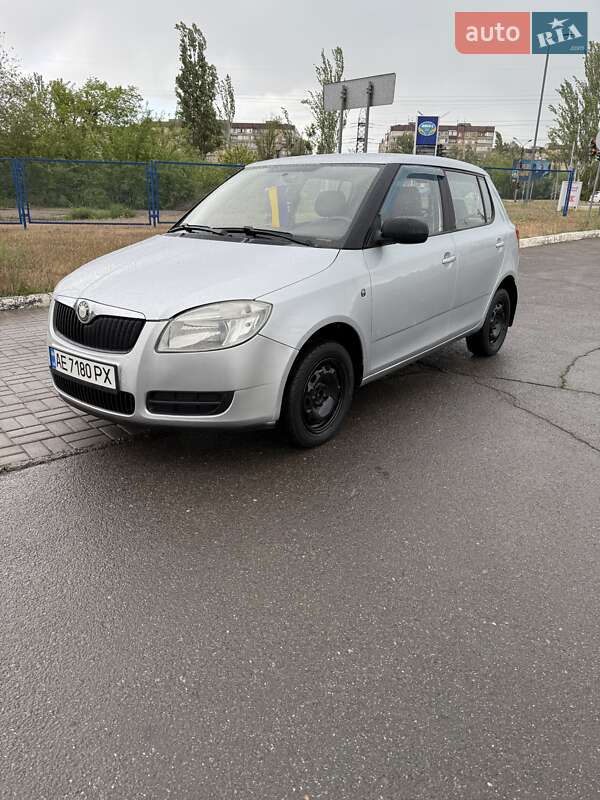 Хэтчбек Skoda Fabia 2008 в 