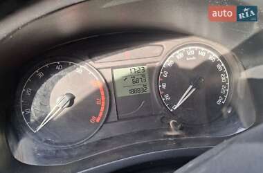 Хэтчбек Skoda Fabia 2008 в 