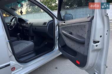Универсал Skoda Fabia 2004 в 