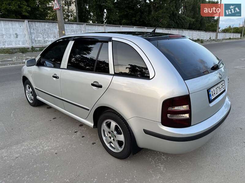 Універсал Skoda Fabia 2004 в Києві