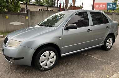 Седан Skoda Fabia 2001 в Запорожье