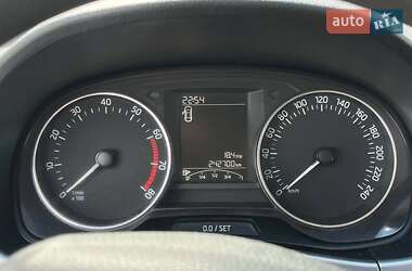 Хэтчбек Skoda Fabia 2016 в 