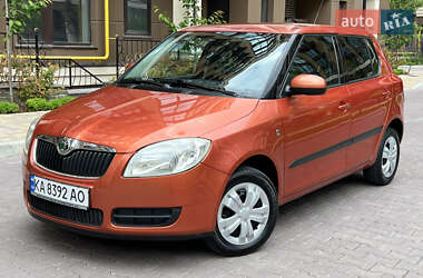 Хетчбек Skoda Fabia 2009 в 