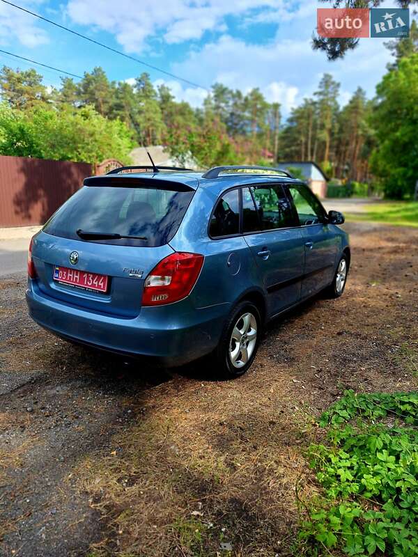 Універсал Skoda Fabia 2009 в Києві