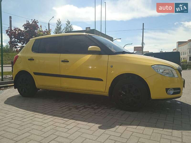 Хетчбек Skoda Fabia 2008 в Вінниці