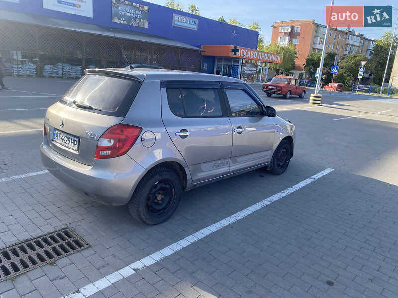Хэтчбек Skoda Fabia 2007 в Калуше