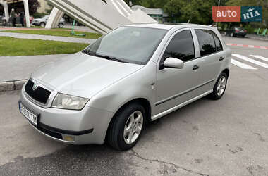 Хэтчбек Skoda Fabia 2001 в 