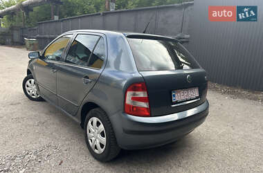 Хетчбек Skoda Fabia 2007 в 