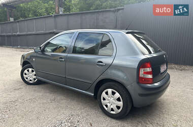Хетчбек Skoda Fabia 2007 в 
