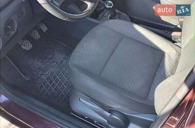 Хэтчбек Skoda Fabia 2010 в 